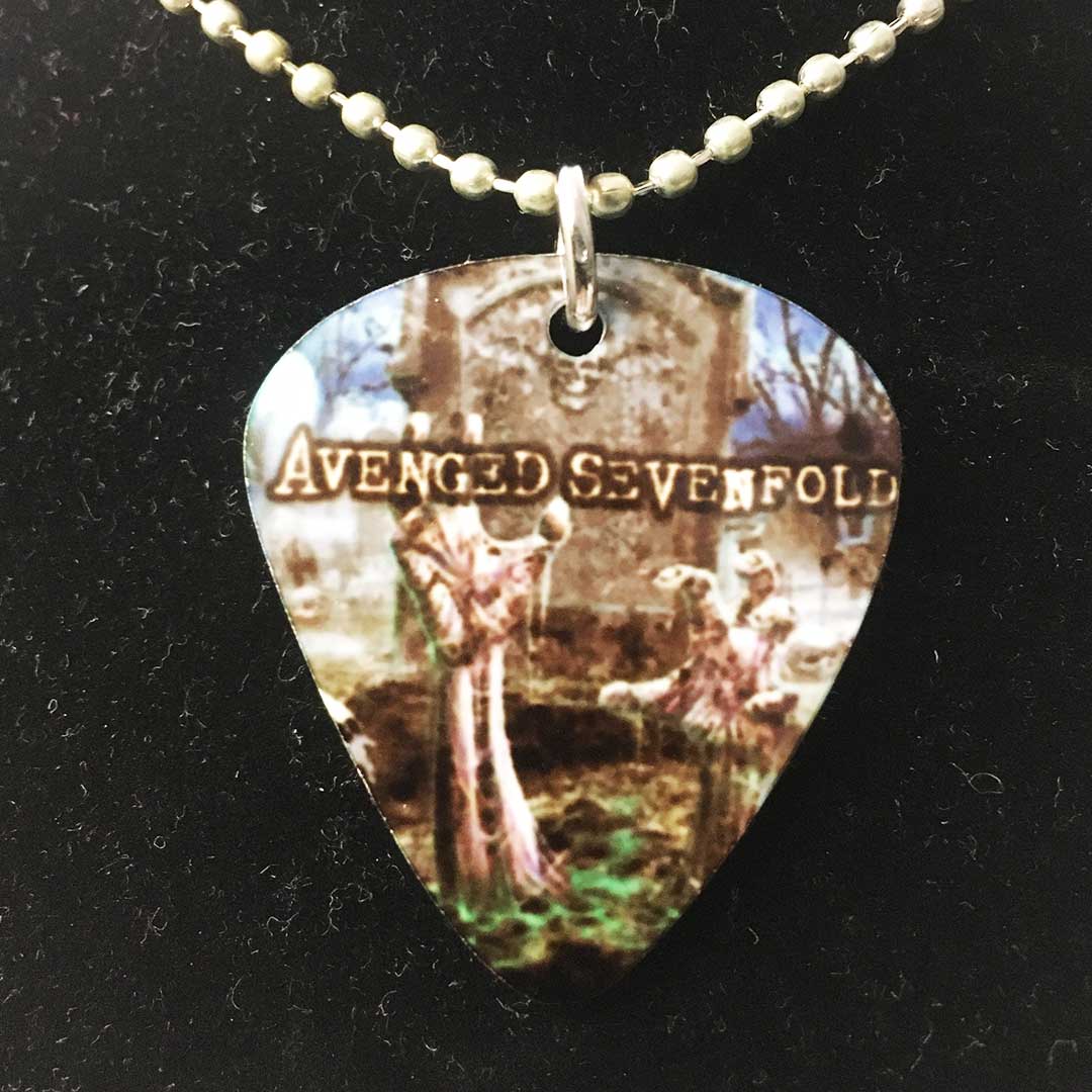 Collana con ciondolo a forma di plettro Avenged Sevenfold - tomba