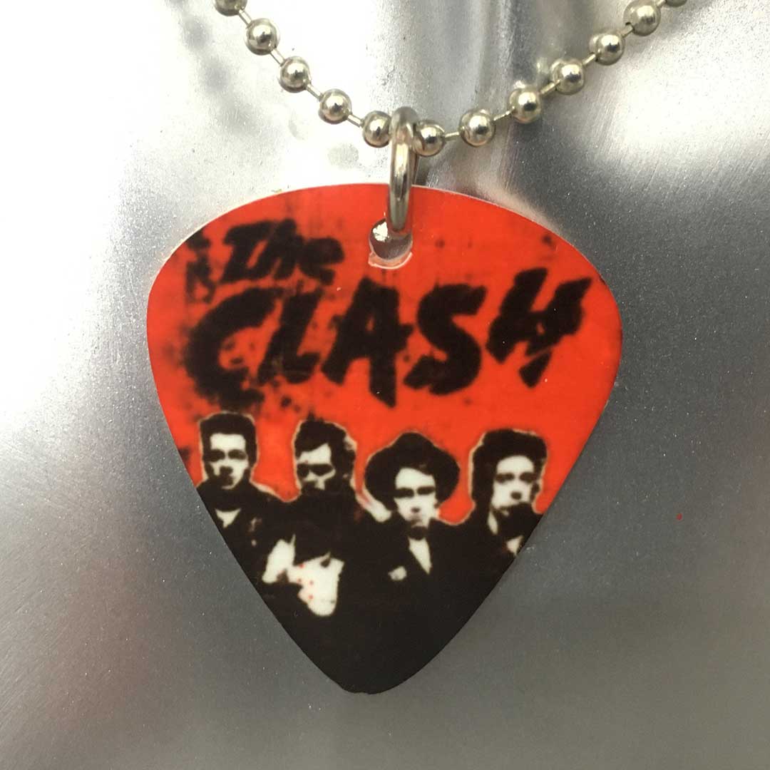 Collana con ciondolo a forma di plettro The Clash - band