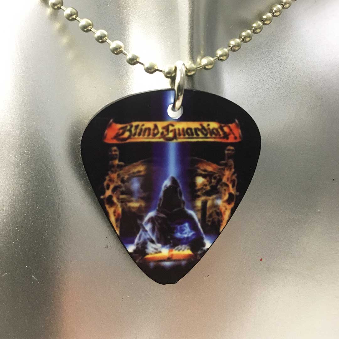 Collana con ciondolo a forma di plettro Blind Guardian