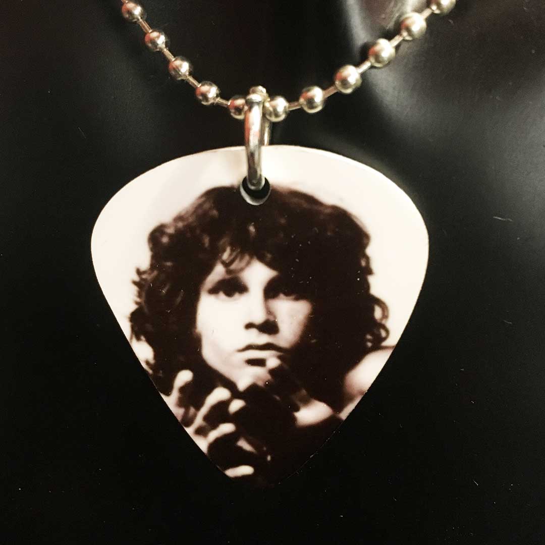 Collana con ciondolo a forma di plettro The Doors – Jim Morrison