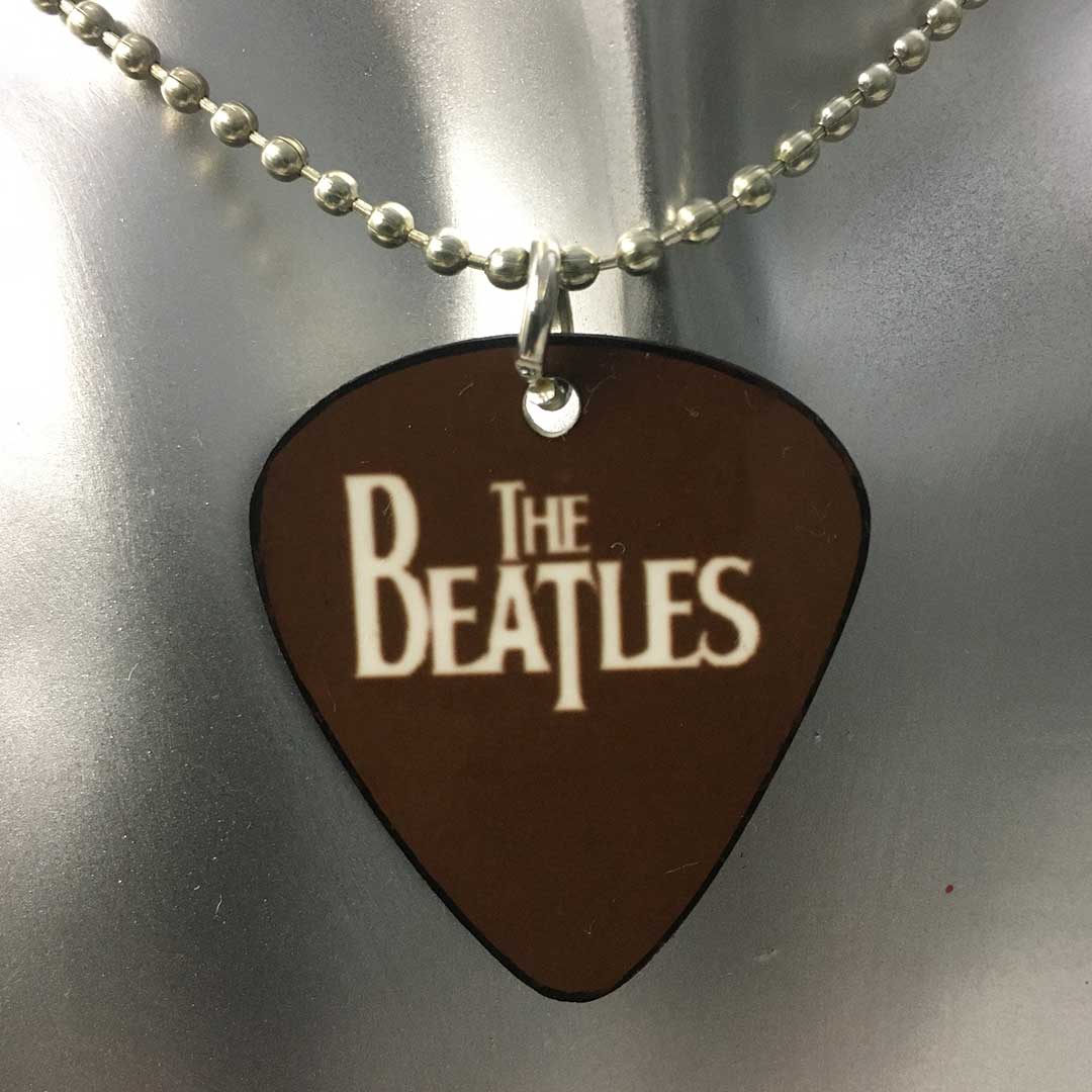 Collana con ciondolo a forma di plettro The Beatles - logo