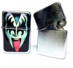 ACCENDINO KISS (GENE SIMMONS)