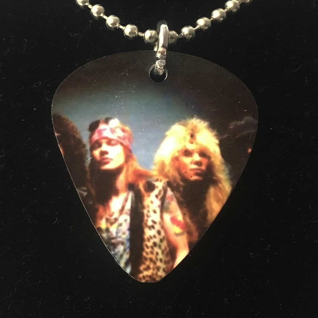 Collana con ciondolo a forma di plettro Guns'n'Roses - foto band
